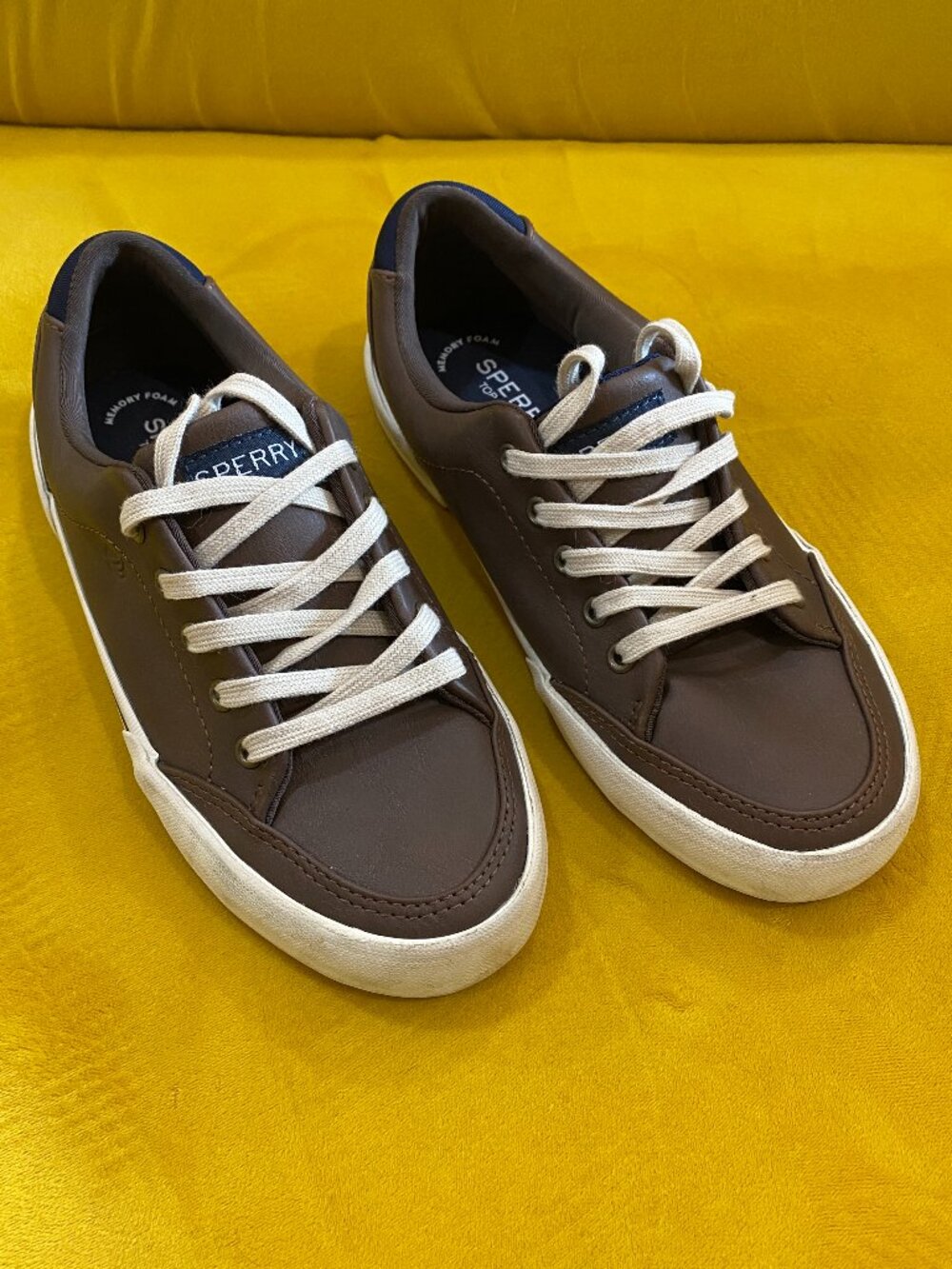 Sperry Top-Sider Brown Memory Foam Sneakers kids Size 2M Lace Up